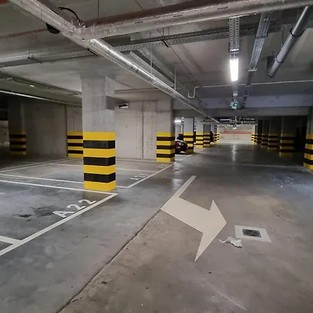 Q Orion - Dwupokojowy, Klimatyzowany Przy Manufakturze Z Garazem Gratis, Fv