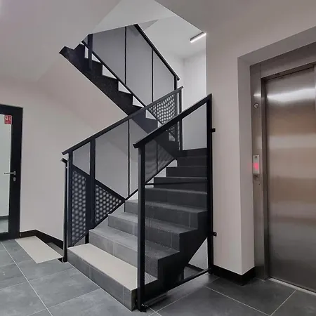 Q Orion - Dwupokojowy, Klimatyzowany Przy Manufakturze Z Darażem Gratis, Fv