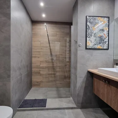 Q Orion - Dwupokojowy, Klimatyzowany Przy Manufakturze Z Darażem Gratis, Fv