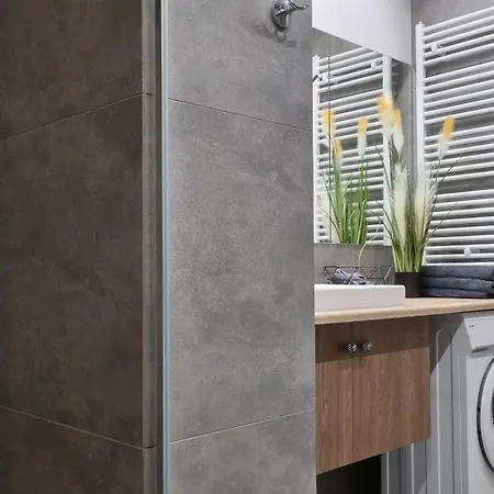 Q Orion - Dwupokojowy, Klimatyzowany Przy Manufakturze Z Darażem Gratis, Fv Apartament